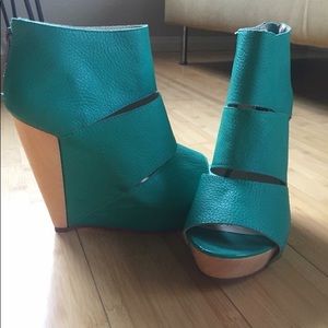 Messeca “Caroline” Sandal Wedge